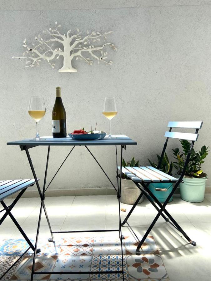 אירוח השקד - 10דק' משדה התעופה Apartment Giv'at Koach ภายนอก รูปภาพ